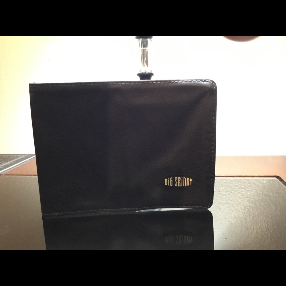 Big Skinny Multipocket wallet